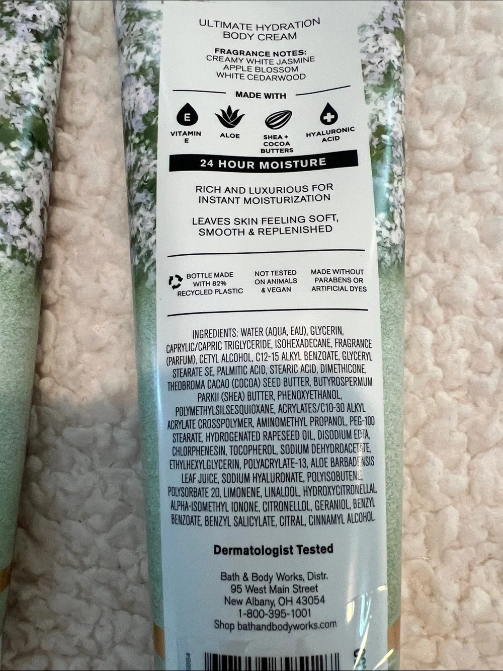 Bath & Body Works hydrating white
